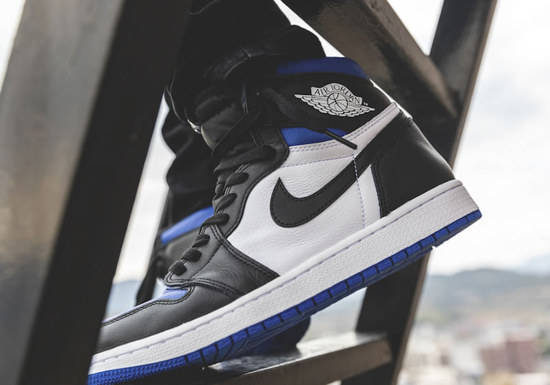 Air Jordan 1 Retro High Og Royal Toe 2020 On Feet Royal Blue Black 555088 041 (3) - www.kitistry.com
