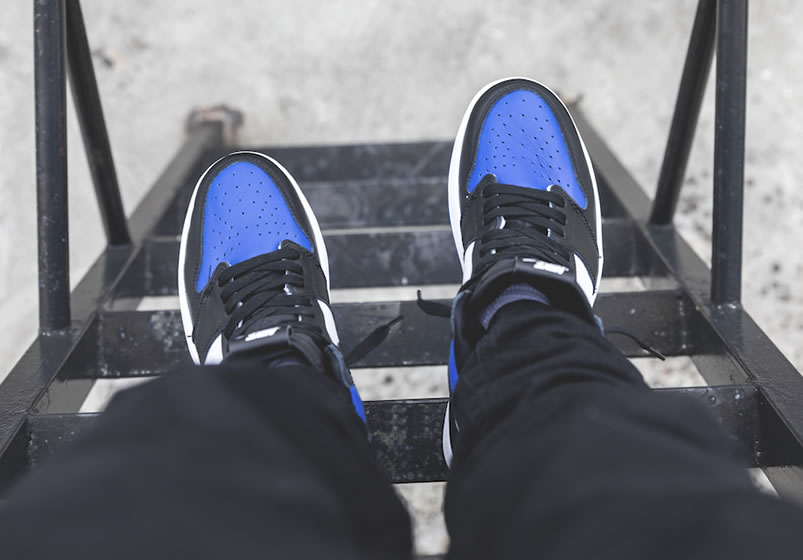 Air Jordan 1 Retro High Og Royal Toe 2020 On Feet Royal Blue Black 555088 041 (4) - www.kitistry.com