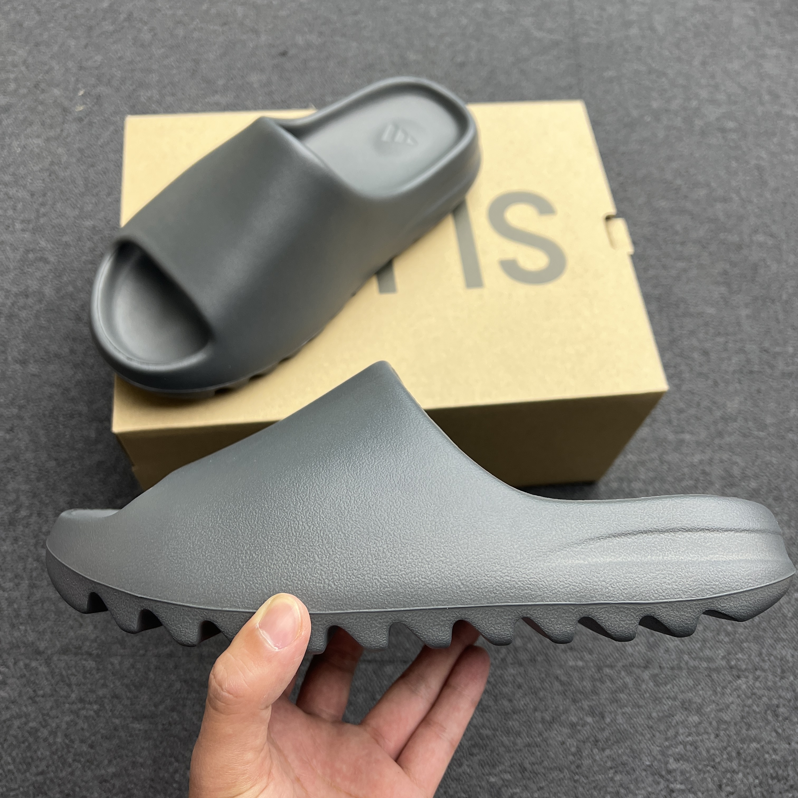 Adidas Yeezy Slide Granite Id4132 (1) - www.kitistry.com Adidas Yeezy Slide Granite Id4132 (1) - www.kitistry.com