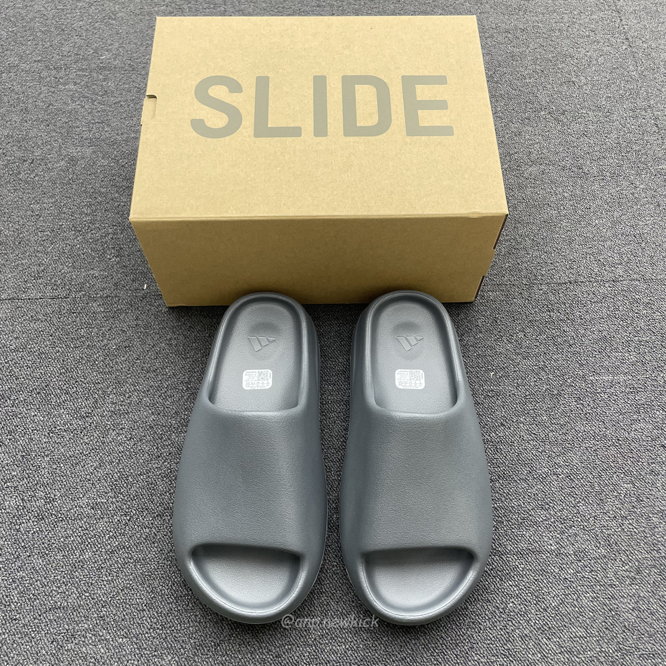 Adidas Yeezy Slide Slate Grey Id2350 (3) - www.kitistry.com Adidas Yeezy Slide Slate Grey Id2350 (3) - www.kitistry.com