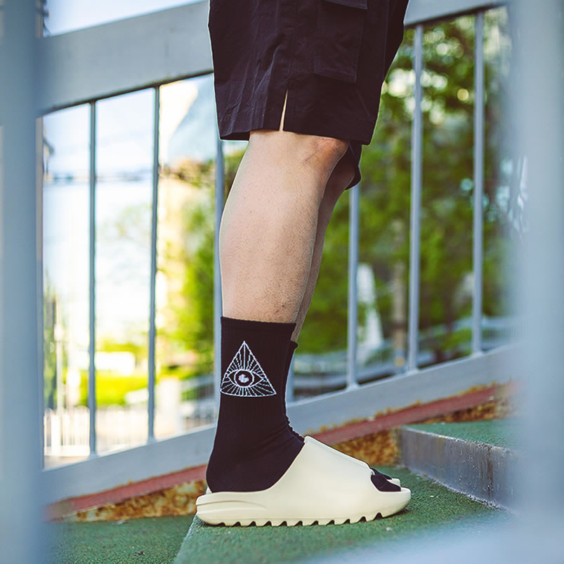 Yeezy Slide On Feet (2) - www.kitistry.com Yeezy Slide On Feet (2) - www.kitistry.com