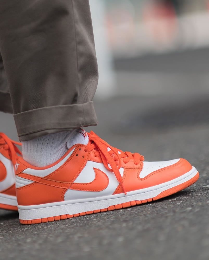 Nike Sb Dunk Low Sp Syracuse Orange Blaze Cu1726 101 On Feet (12) - www.kitistry.com Nike Sb Dunk Low Sp Syracuse Orange Blaze Cu1726 101 On Feet (12) - www.kitistry.com