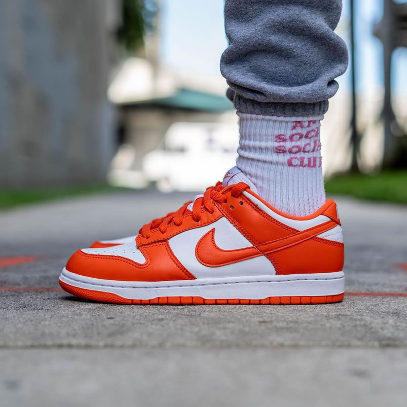 Nike Sb Dunk Low Sp Syracuse Orange Blaze Cu1726 101 On Feet (4) - www.kitistry.com Nike Sb Dunk Low Sp Syracuse Orange Blaze Cu1726 101 On Feet (4) - www.kitistry.com