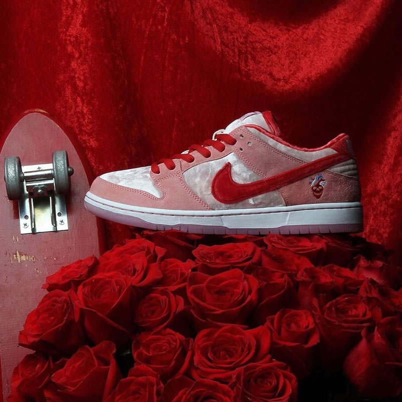 Strangelove Nike Sb Dunk Low Pink Ct2552 800 (16) - www.kitistry.com Strangelove Nike Sb Dunk Low Pink Ct2552 800 (16) - www.kitistry.com