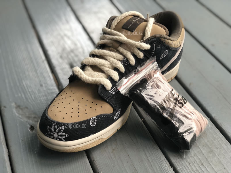 Travis Scott Nike Sb Dunk Low Cactus Jack Special Box Ct5053 001 (11) - www.kitistry.com Travis Scott Nike Sb Dunk Low Cactus Jack Special Box Ct5053 001 (11) - www.kitistry.com