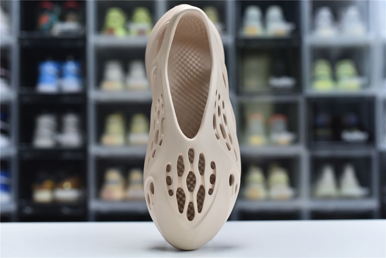 Adidas Yeezy Crocs Clog Foam Runner Colors Beige (4) - www.kitistry.com Adidas Yeezy Crocs Clog Foam Runner Colors Beige (4) - www.kitistry.com