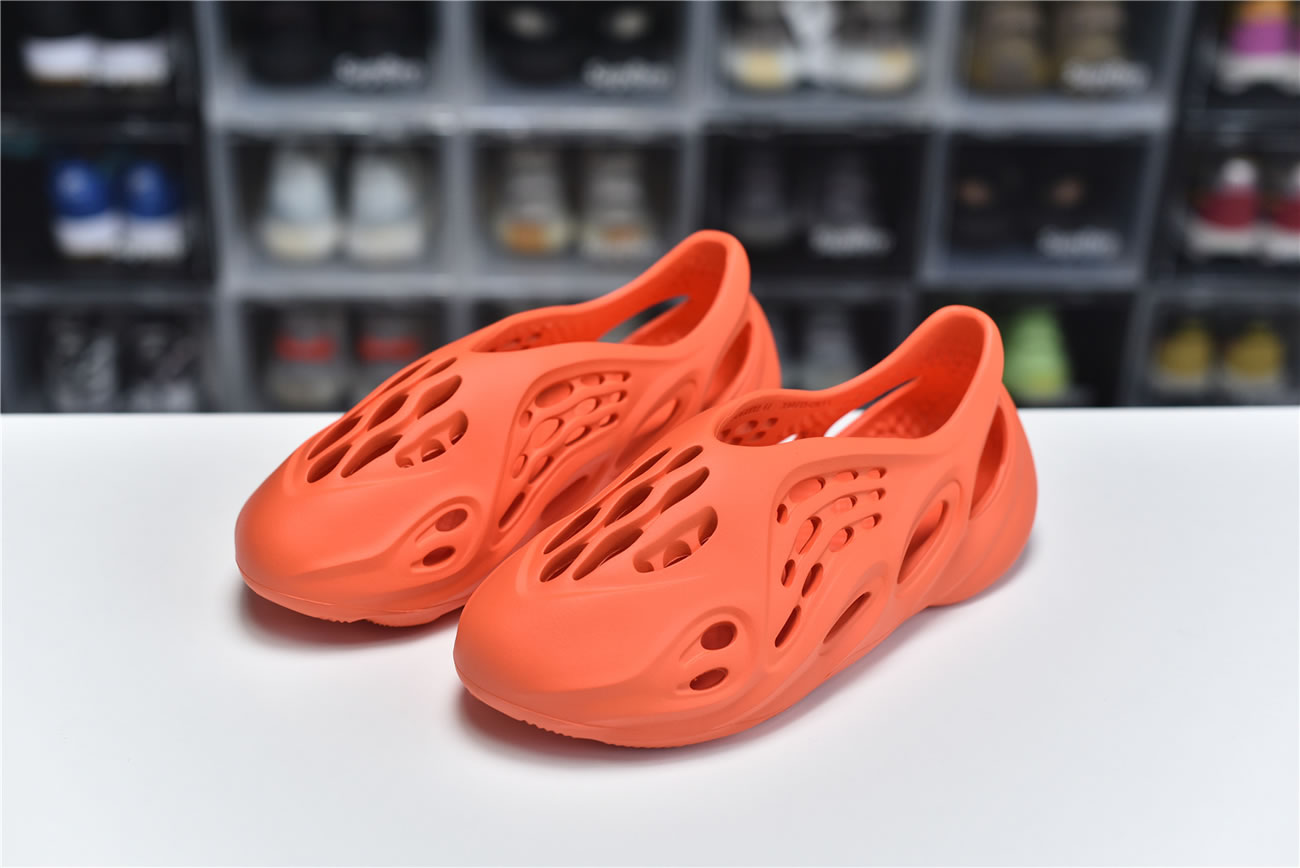 Adidas Yeezy Crocs Clog Foam Runner Colors Orange Red (1) - www.kitistry.com Adidas Yeezy Crocs Clog Foam Runner Colors Orange Red (1) - www.kitistry.com