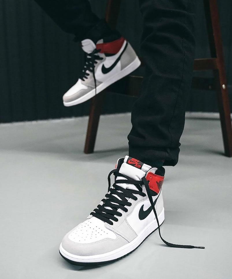 Air Jordan 1 Retro High Light Smoke Grey 2020 On Feet 555088 126 (1) - www.kitistry.com Air Jordan 1 Retro High Light Smoke Grey 2020 On Feet 555088 126 (1) - www.kitistry.com