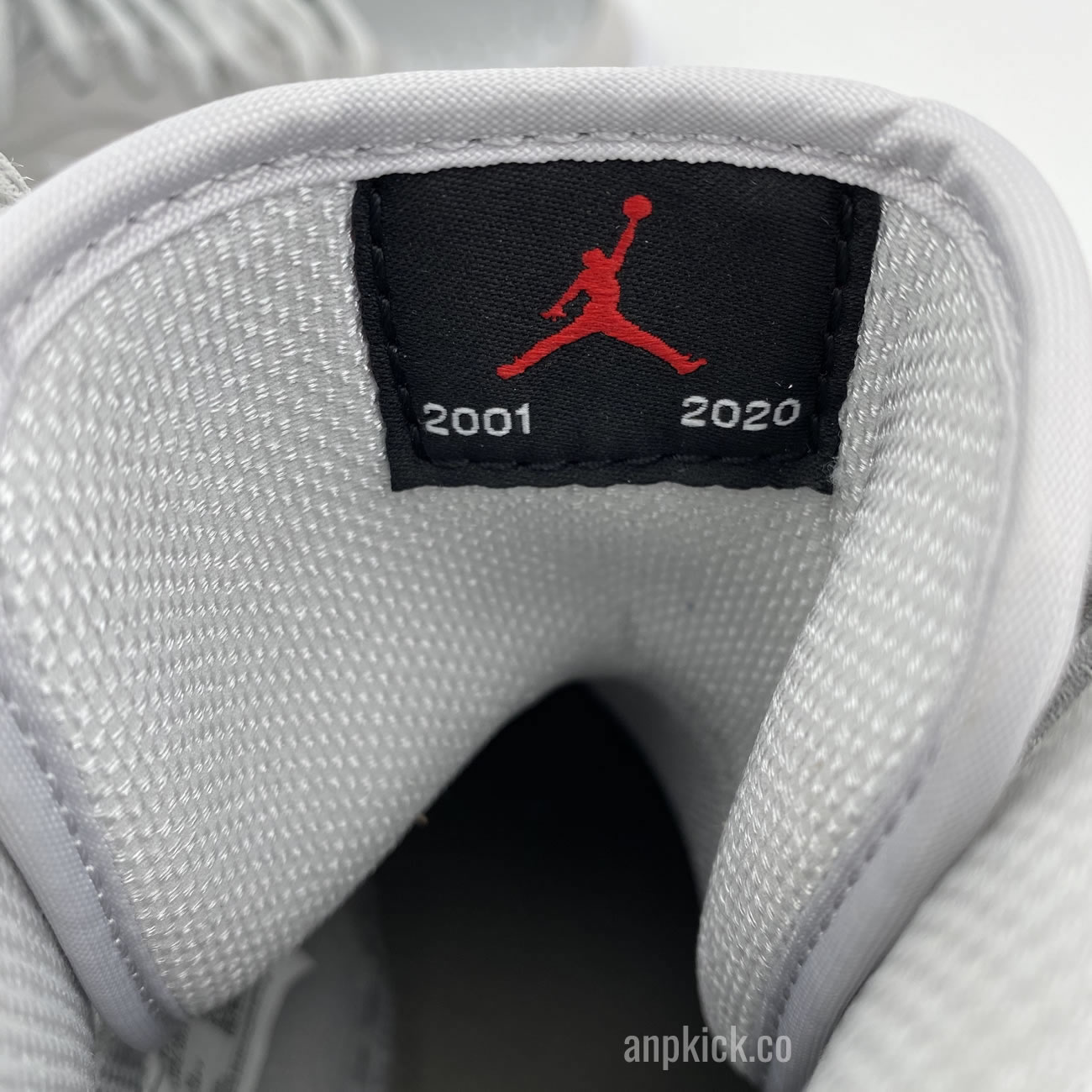 Air Jordan 1 Japan Exclusive Metallic Silver Neutral Grey 2001 2020 Dc1788 029 (8) - www.kitistry.com Air Jordan 1 Japan Exclusive Metallic Silver Neutral Grey 2001 2020 Dc1788 029 (8) - www.kitistry.com