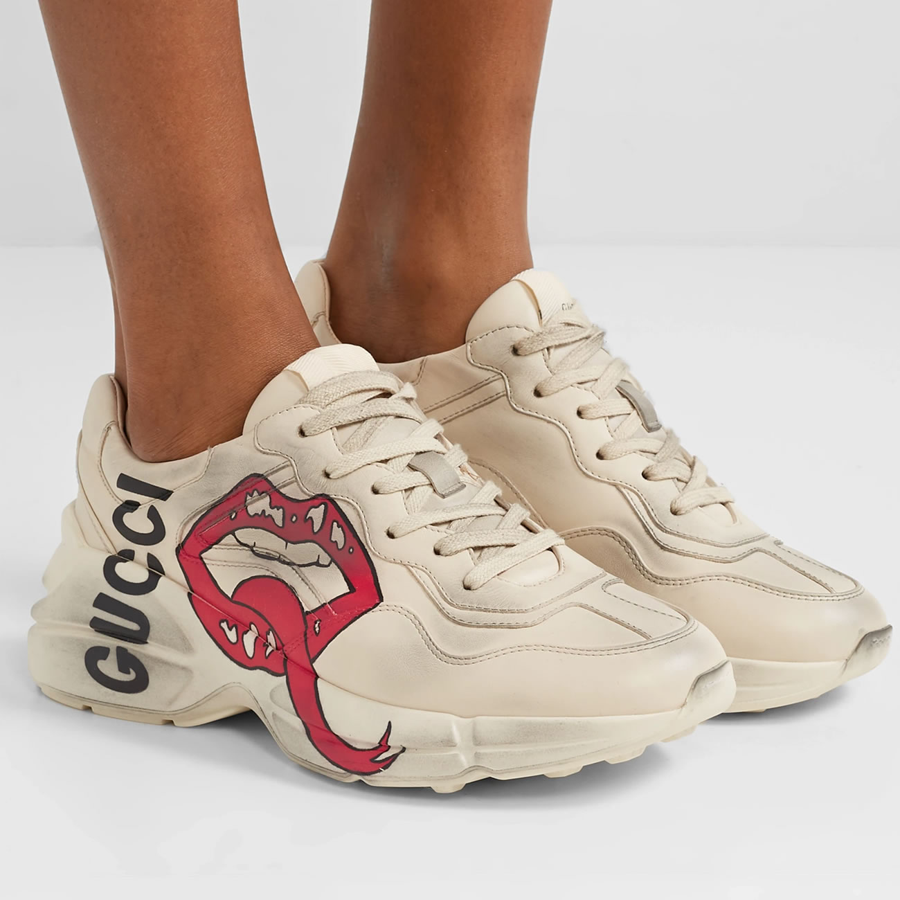 Gucci Rhyton Logo Print Leather Sneakers On Feet 1102221 (5) - www.kitistry.com Gucci Rhyton Logo Print Leather Sneakers On Feet 1102221 (5) - www.kitistry.com