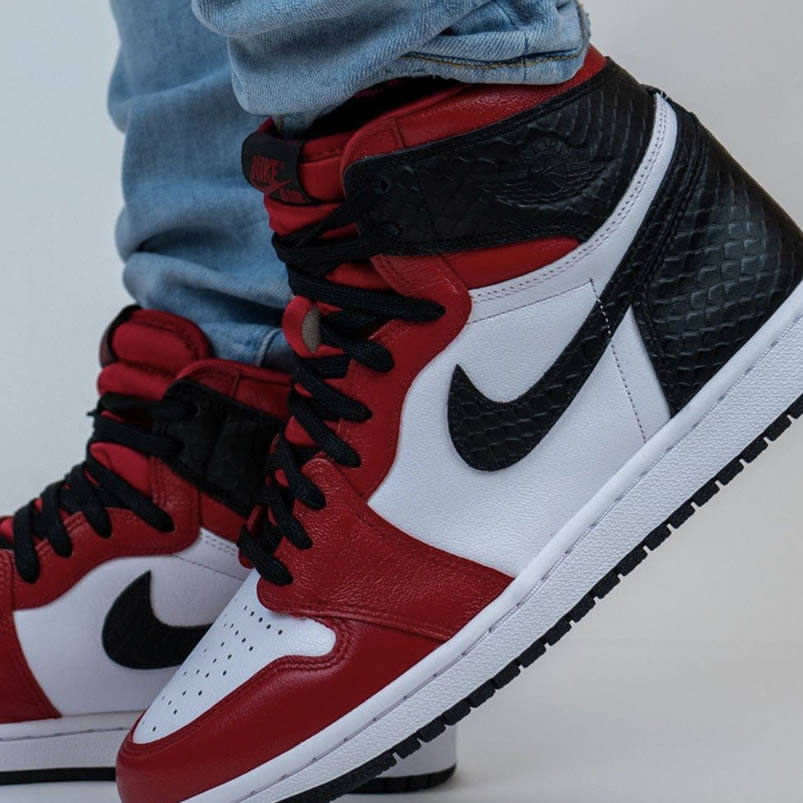Air Jordan 1 Retro High Og Satin Snake On Feet Cd0461 601 (2) - www.kitistry.com Air Jordan 1 Retro High Og Satin Snake On Feet Cd0461 601 (2) - www.kitistry.com
