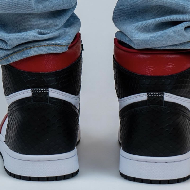Air Jordan 1 Retro High Og Satin Snake On Feet Cd0461 601 (7) - www.kitistry.com Air Jordan 1 Retro High Og Satin Snake On Feet Cd0461 601 (7) - www.kitistry.com