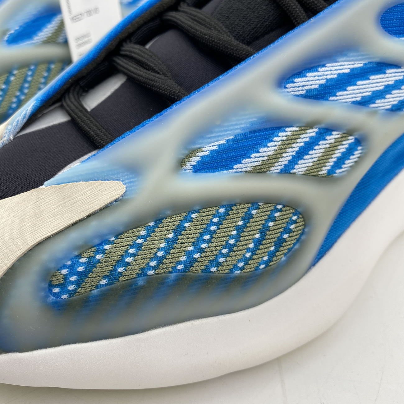 Adidas Yeezy 700 V3 Arazre G54850 New Release Date For Sale (7) - www.kitistry.com