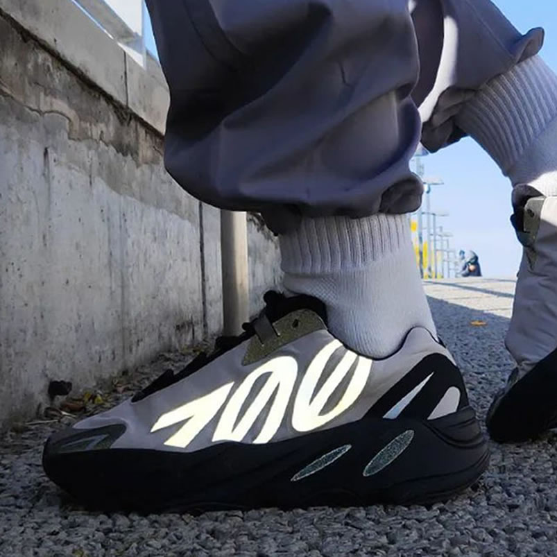 Adidas Yeezy Boost 700 Mnvn Bone Fy3729 On Feet (2) - www.kitistry.com Adidas Yeezy Boost 700 Mnvn Bone Fy3729 On Feet (2) - www.kitistry.com