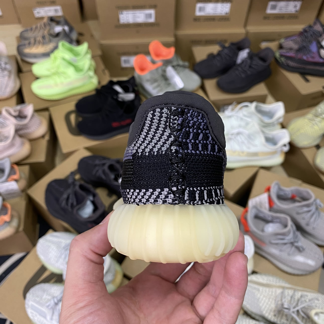 Adidas Yeezy Kids (10) - www.kitistry.com Adidas Yeezy Kids (10) - www.kitistry.com