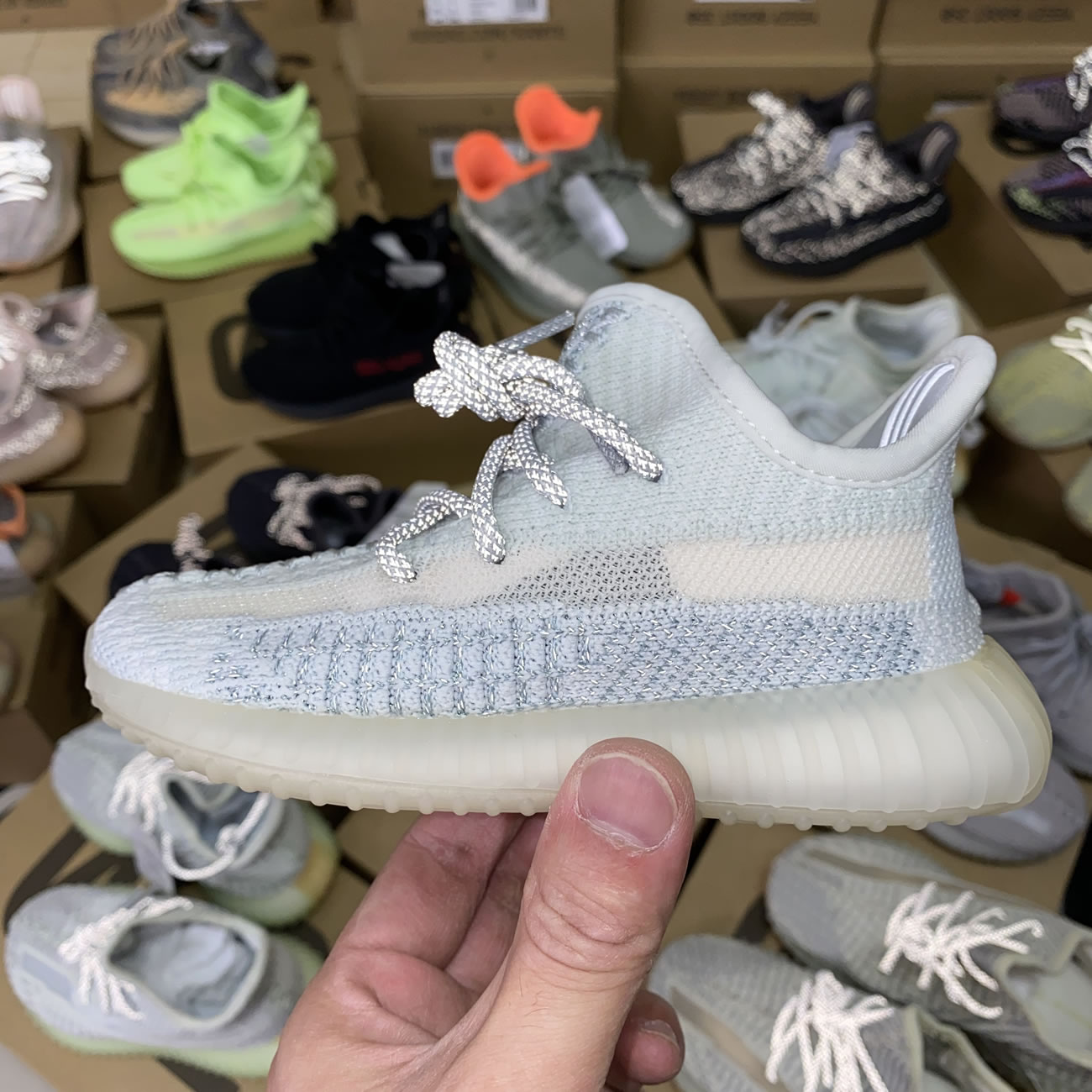 Adidas Yeezy Kids (23) - www.kitistry.com Adidas Yeezy Kids (23) - www.kitistry.com
