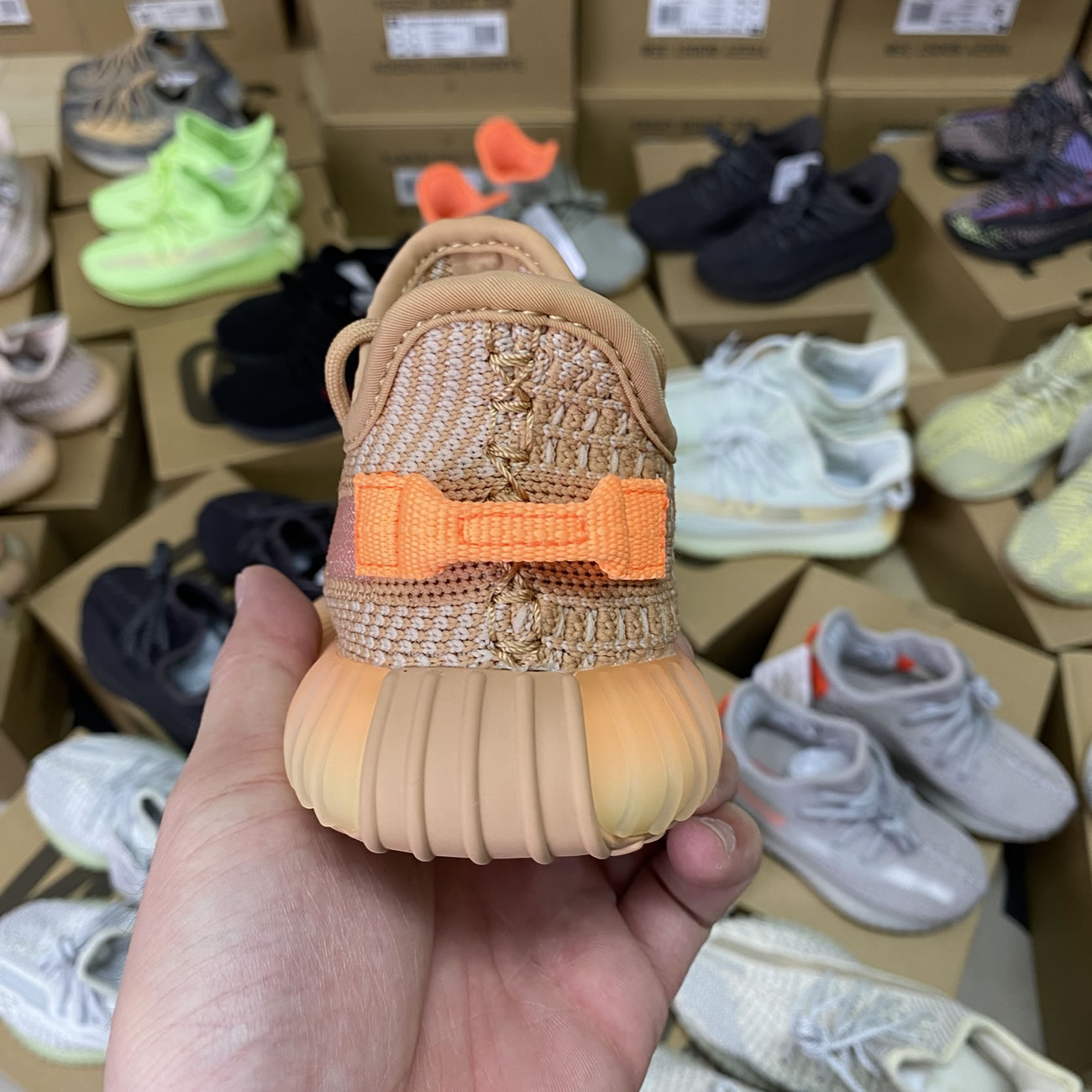 Adidas Yeezy Kids (25) - www.kitistry.com Adidas Yeezy Kids (25) - www.kitistry.com