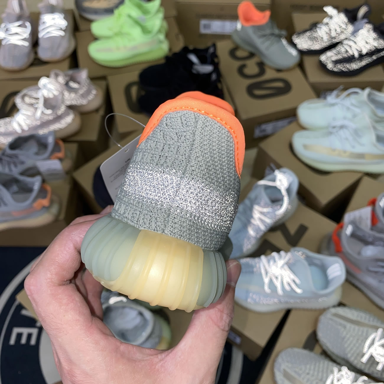 Adidas Yeezy Kids (8) - www.kitistry.com Adidas Yeezy Kids (8) - www.kitistry.com