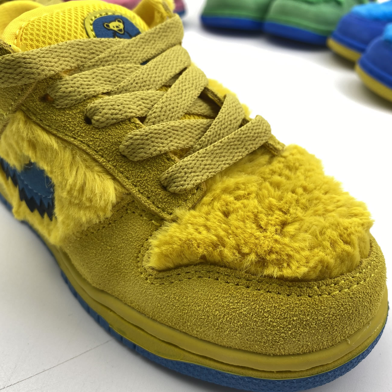 Kids Childrens Grateful Dead Bears Nike Sb Dunk Low Yellow Pink Orange Blue Green Release For Sale (7) - www.kitistry.com Kids Childrens Grateful Dead Bears Nike Sb Dunk Low Yellow Pink Orange Blue Green Release For Sale (7) - www.kitistry.com