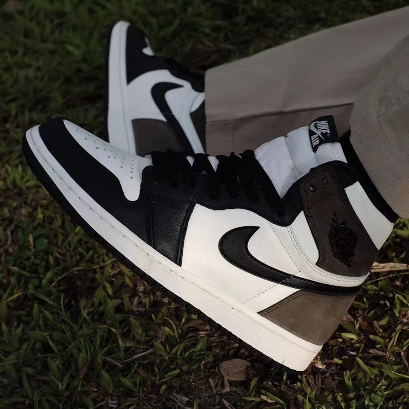 Air Jordan 1 Retro High Dark Mocha On Feet Release Date 555088 105 (1) - www.kitistry.com