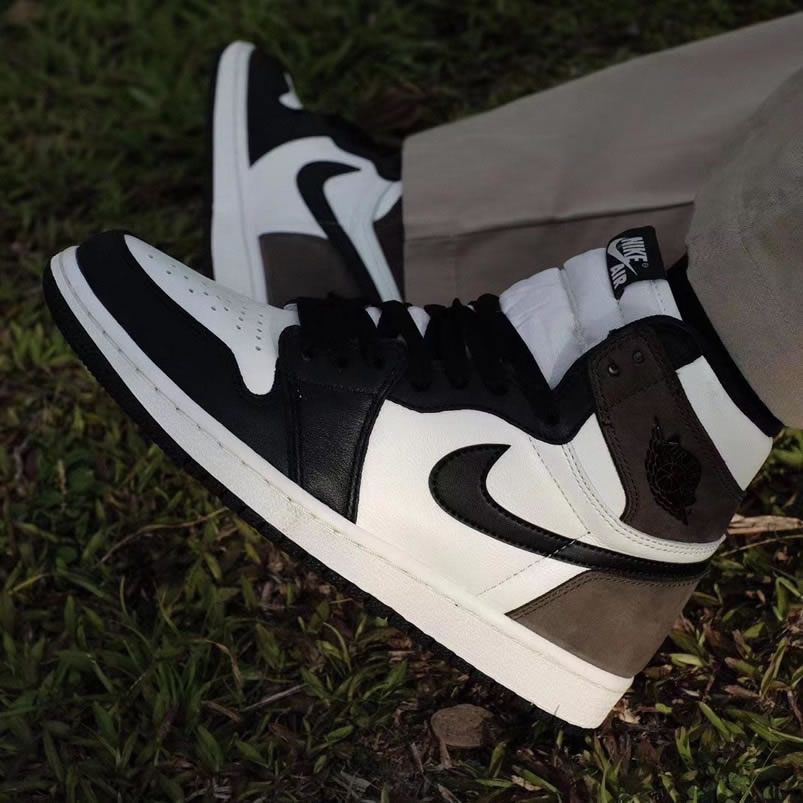 Air Jordan 1 Retro High Dark Mocha On Feet Release Date 555088 105 (1) - www.kitistry.com