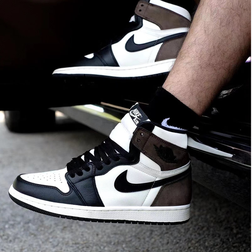 Air Jordan 1 Retro High Dark Mocha On Feet Release Date 555088 105 (2) - www.kitistry.com