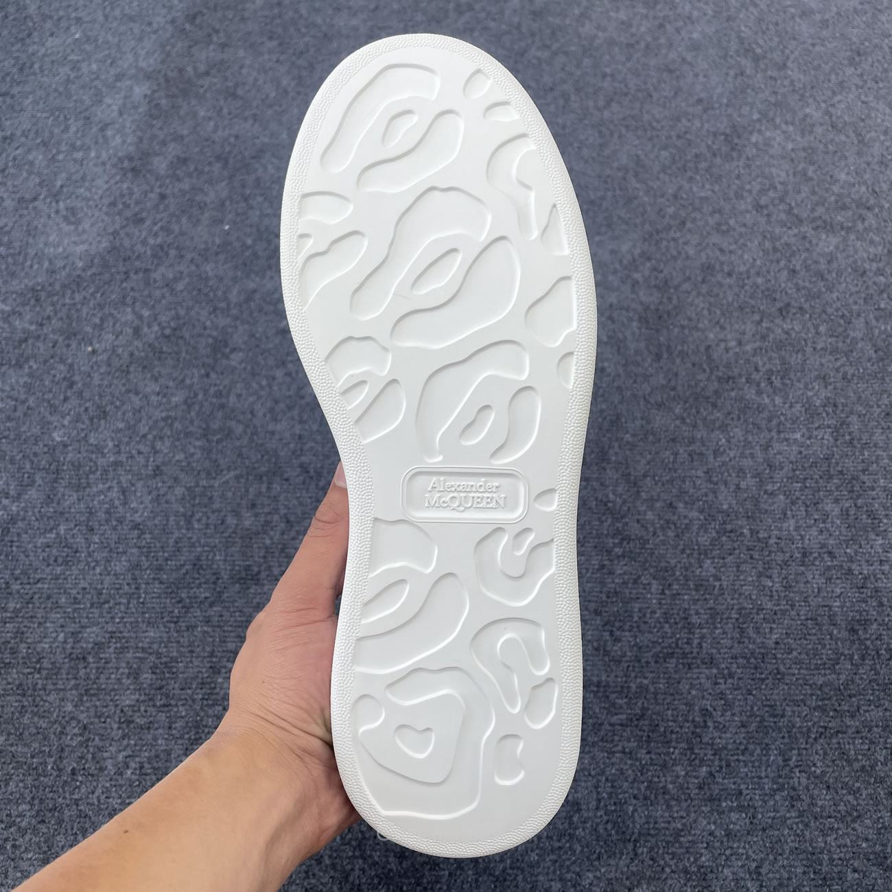 Alexander Mcqueen Oversized Sneaker White Black 625156 Whxmt 9074 (3) - www.kitistry.com