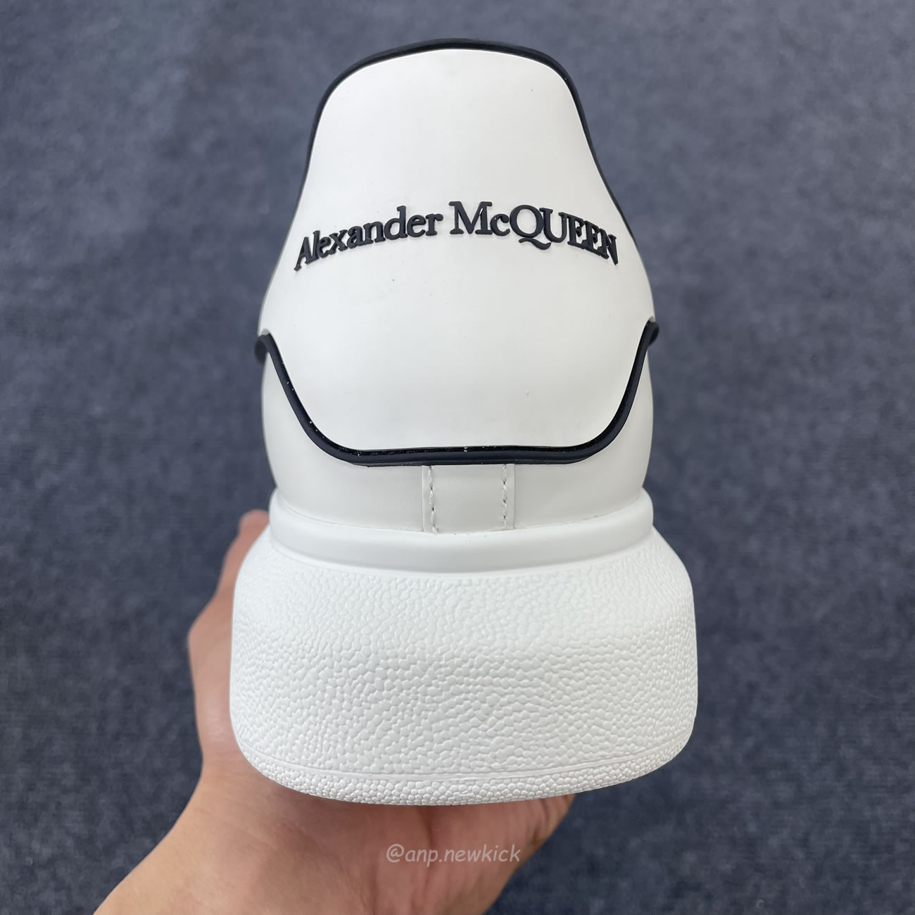 Alexander Mcqueen Oversized Sneaker White Black 625156 Whxmt 9074 (7) - www.kitistry.com
