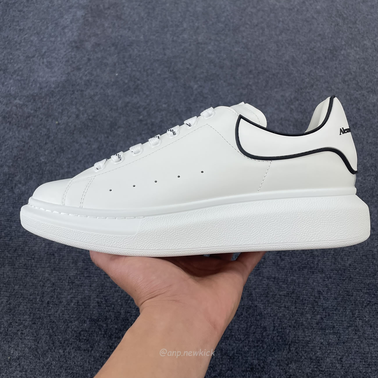 Alexander Mcqueen Oversized Sneaker White Black 625156 Whxmt 9074 (8) - www.kitistry.com