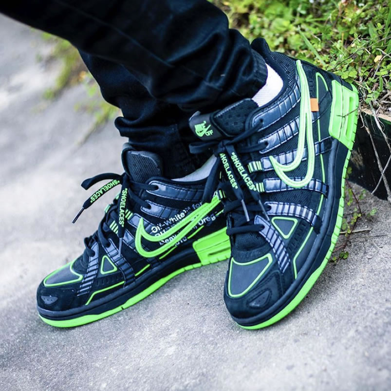 Off White Nike Air Rubber Dunk Green Strike On Feet Cu6015 001 (1) - www.kitistry.com Off White Nike Air Rubber Dunk Green Strike On Feet Cu6015 001 (1) - www.kitistry.com