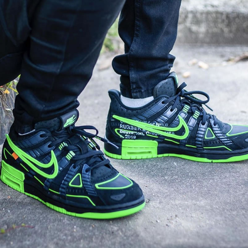 Off White Nike Air Rubber Dunk Green Strike On Feet Cu6015 001 (2) - www.kitistry.com Off White Nike Air Rubber Dunk Green Strike On Feet Cu6015 001 (2) - www.kitistry.com