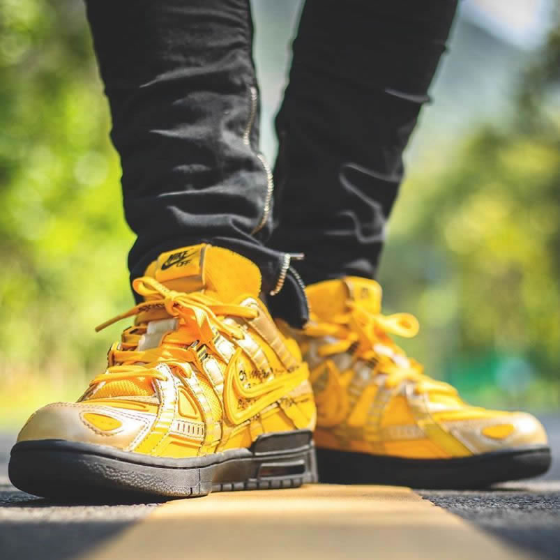 Off White Nike Air Rubber Dunk University Gold Release Date On Feet Cu6015 700 (1) - www.kitistry.com Off White Nike Air Rubber Dunk University Gold Release Date On Feet Cu6015 700 (1) - www.kitistry.com