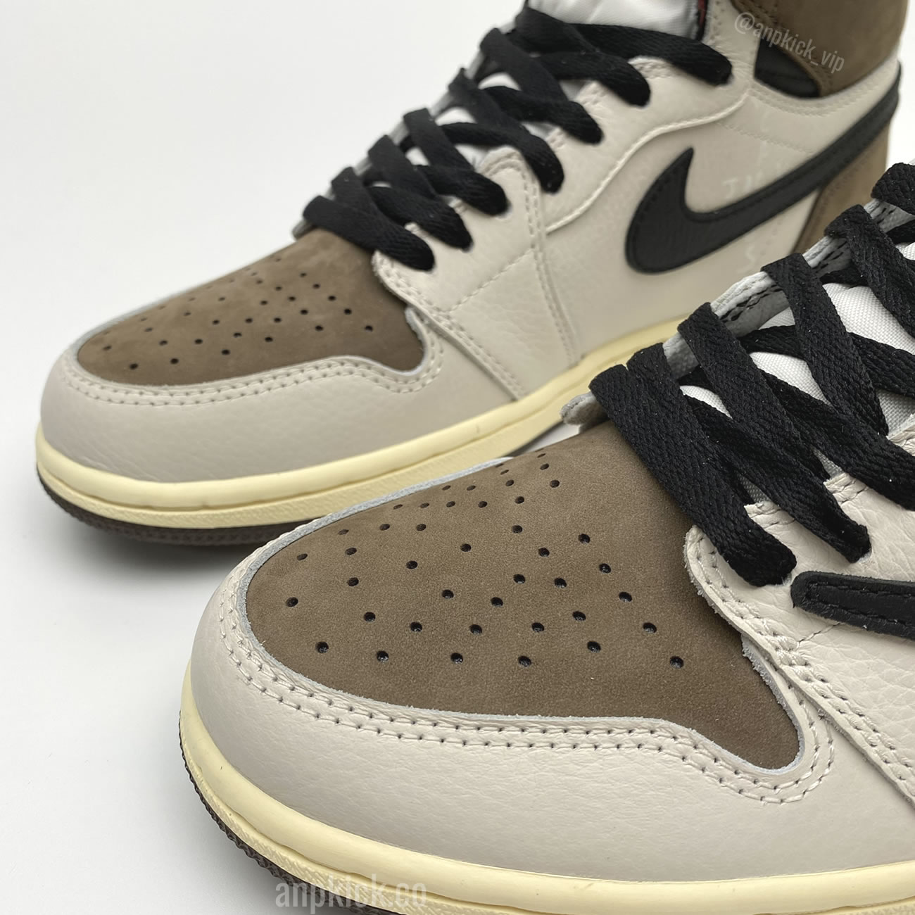 Travis Scott Air Jordan 1 Retro High Sample 2.0 Brown Cactus Jack Anpkick First Look (9) - www.kitistry.com Travis Scott Air Jordan 1 Retro High Sample 2.0 Brown Cactus Jack Anpkick First Look (9) - www.kitistry.com