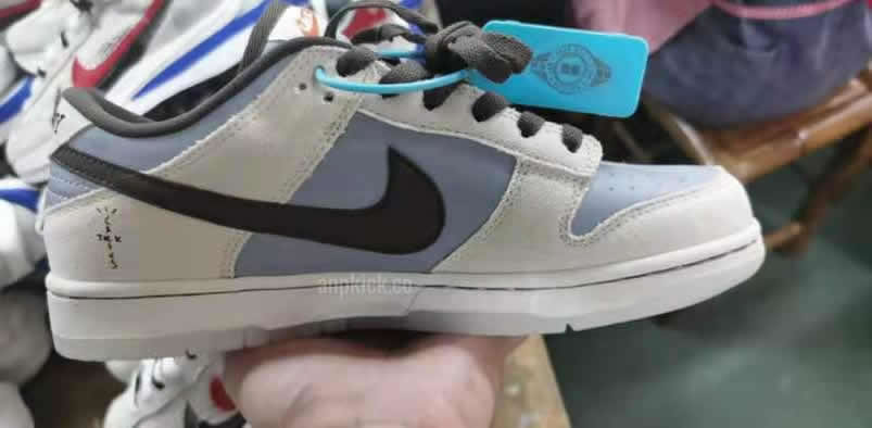 Travis Scott Sony Playstation 5 Nike Dunk Low Anpkick First Look (2) - www.kitistry.com Travis Scott Sony Playstation 5 Nike Dunk Low Anpkick First Look (2) - www.kitistry.com