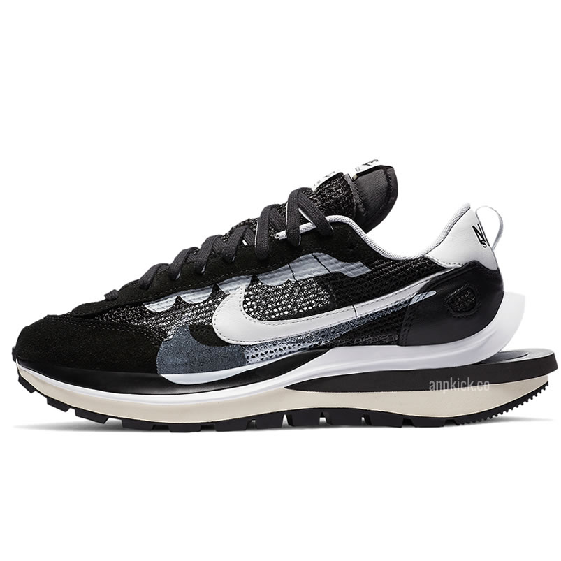 Sacai Nike Vaporwaffle Black Cv1363 001 (1) - www.kitistry.com