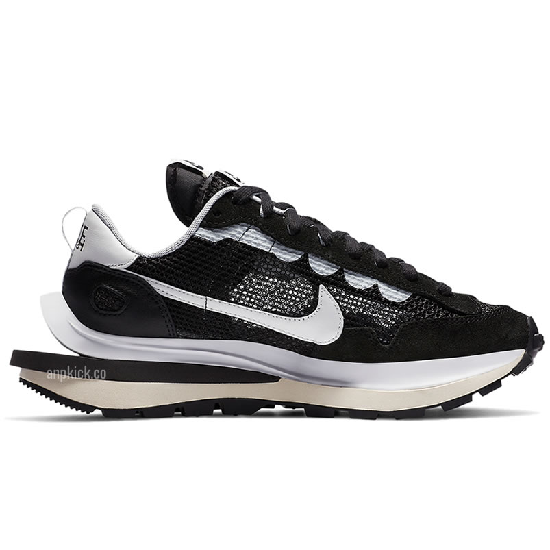 Sacai Nike Vaporwaffle Black Cv1363 001 (2) - www.kitistry.com
