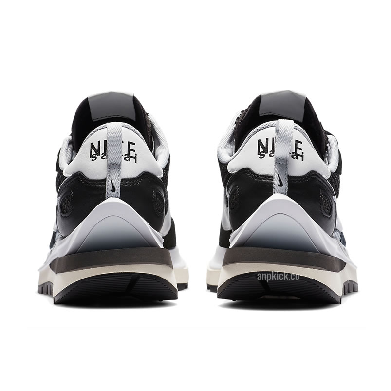 Sacai Nike Vaporwaffle Black Cv1363 001 (5) - www.kitistry.com