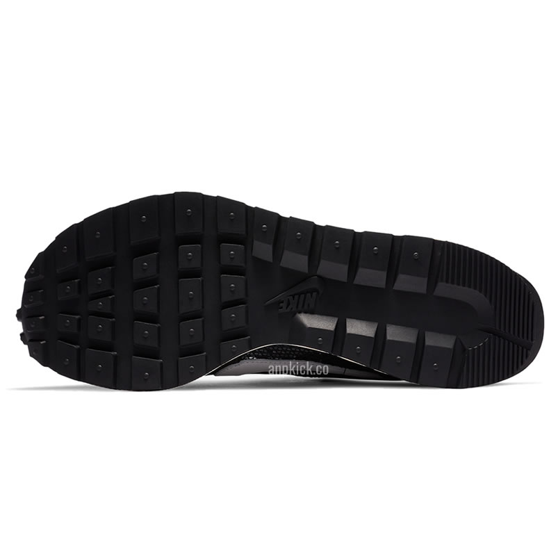 Sacai Nike Vaporwaffle Black Cv1363 001 (6) - www.kitistry.com