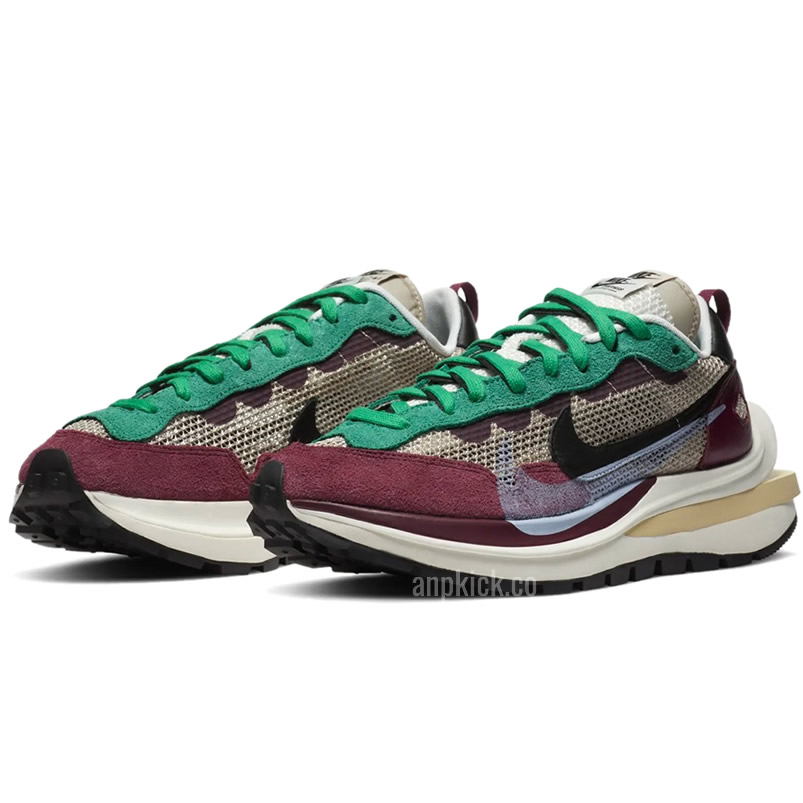 Sacai Nike Vaporwaffle String Black Villain Red Neptune Green Dd3035 200 (2) - www.kitistry.com