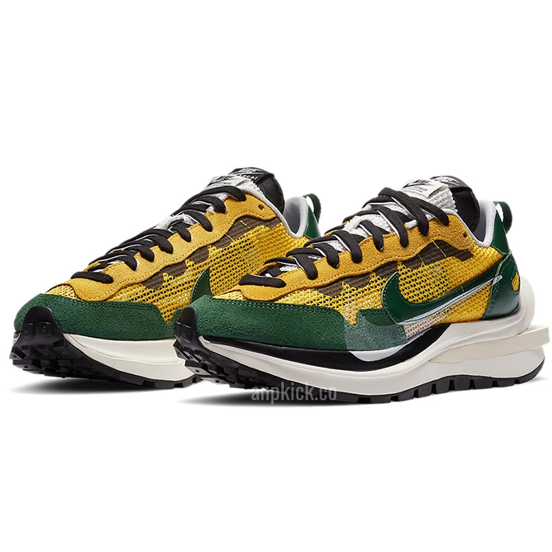 Sacai Nike Vaporwaffle Tour Yellow Stadium Green Sail Cv1363 700 (3) - www.kitistry.com