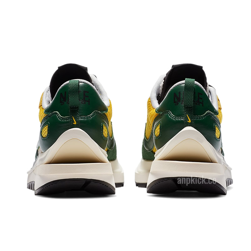 Sacai Nike Vaporwaffle Tour Yellow Stadium Green Sail Cv1363 700 (5) - www.kitistry.com