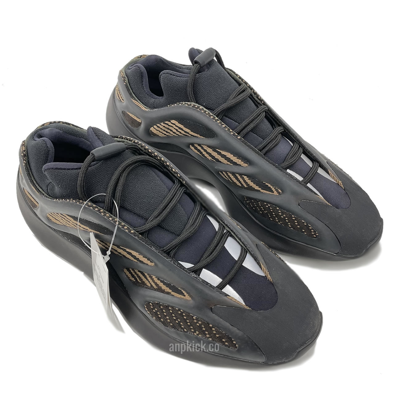 Adidas Yeezy 700 V3 Clay Brown Clabro Bruarga Gy0189 (3) - www.kitistry.com Adidas Yeezy 700 V3 Clay Brown Clabro Bruarga Gy0189 (3) - www.kitistry.com