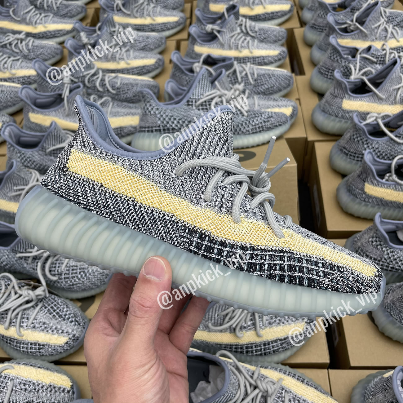Adidas Anpkick Yeezy Boost 350 V2 Ash Blue Gy7657 (1) - www.kitistry.com Adidas Anpkick Yeezy Boost 350 V2 Ash Blue Gy7657 (1) - www.kitistry.com