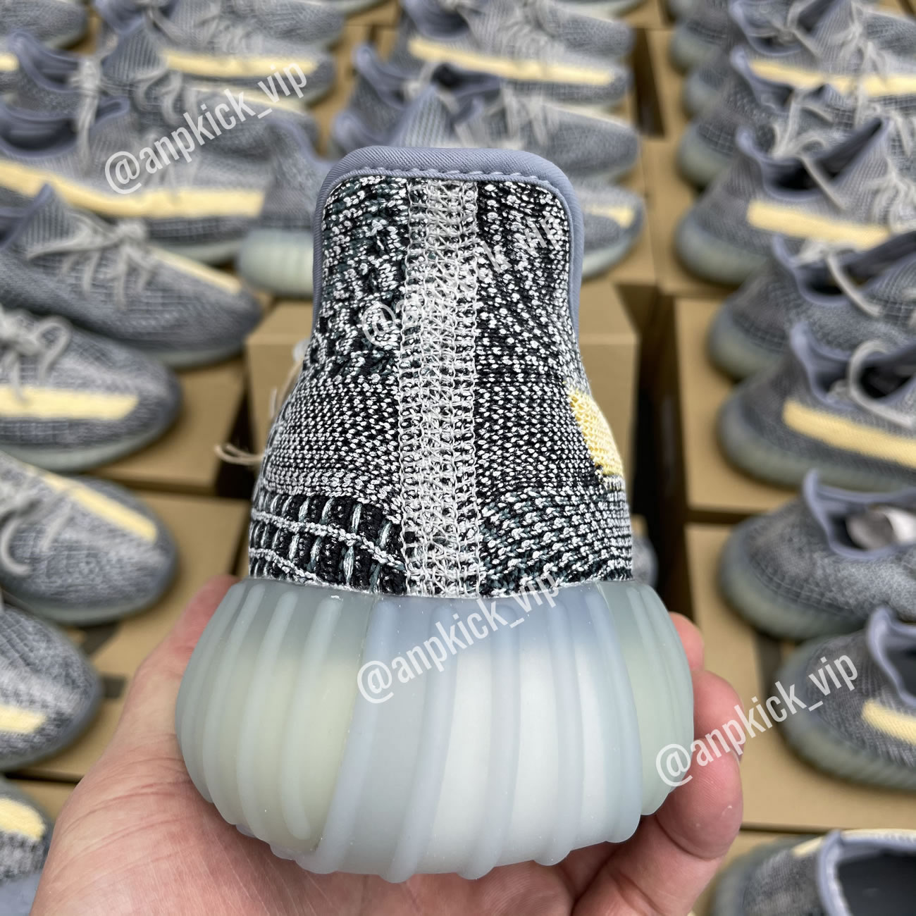 Adidas Anpkick Yeezy Boost 350 V2 Ash Blue Gy7657 (4) - www.kitistry.com Adidas Anpkick Yeezy Boost 350 V2 Ash Blue Gy7657 (4) - www.kitistry.com
