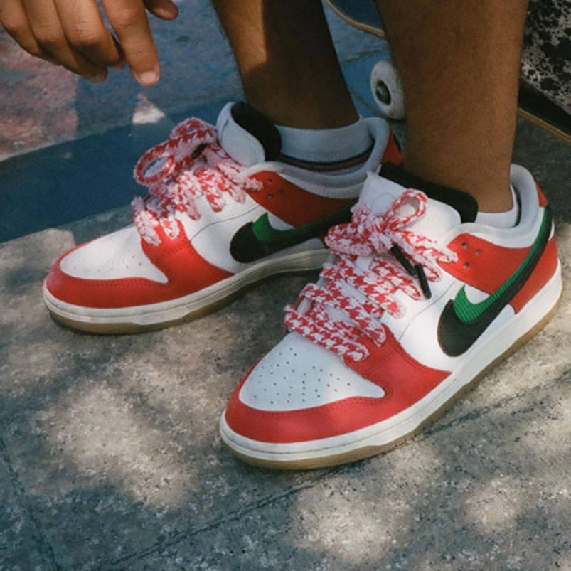 Frame Skate Nike Sb Dunk Low Habibi On Feet Ct2550 600 (1) - www.kitistry.com