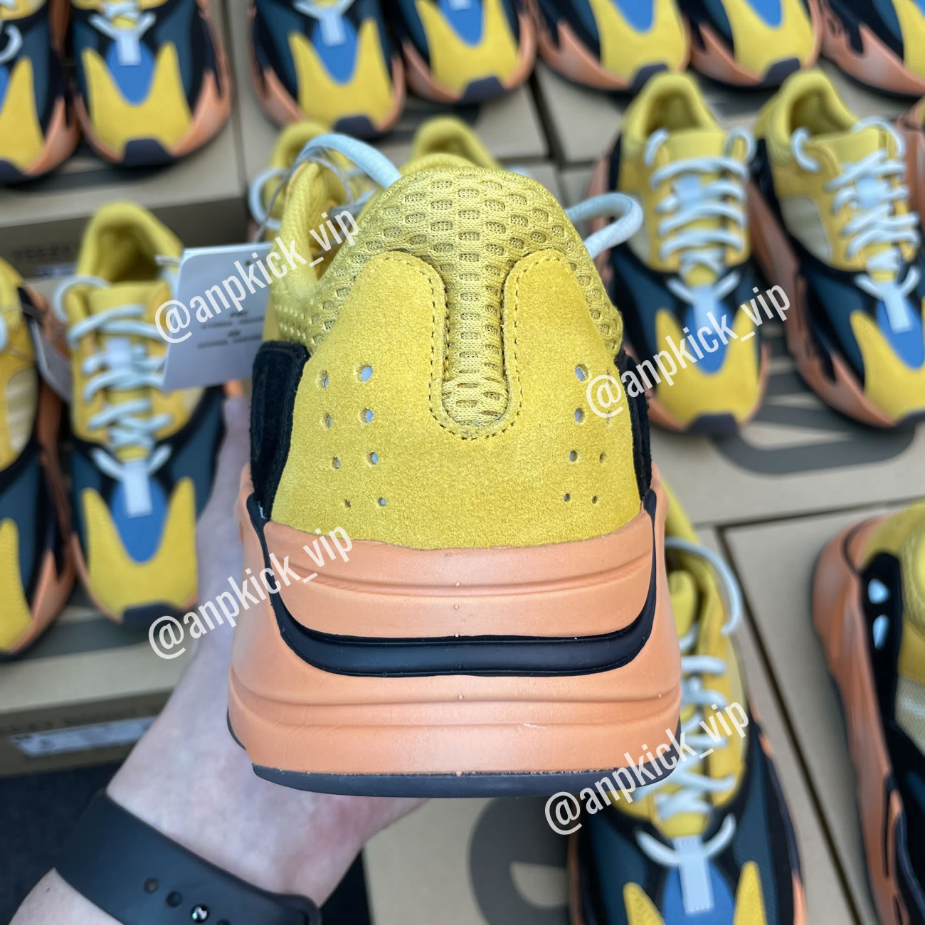 Adidas Anpkick Yeezy Boost 700 Sun Gz6984 (4) - www.kitistry.com Adidas Anpkick Yeezy Boost 700 Sun Gz6984 (4) - www.kitistry.com