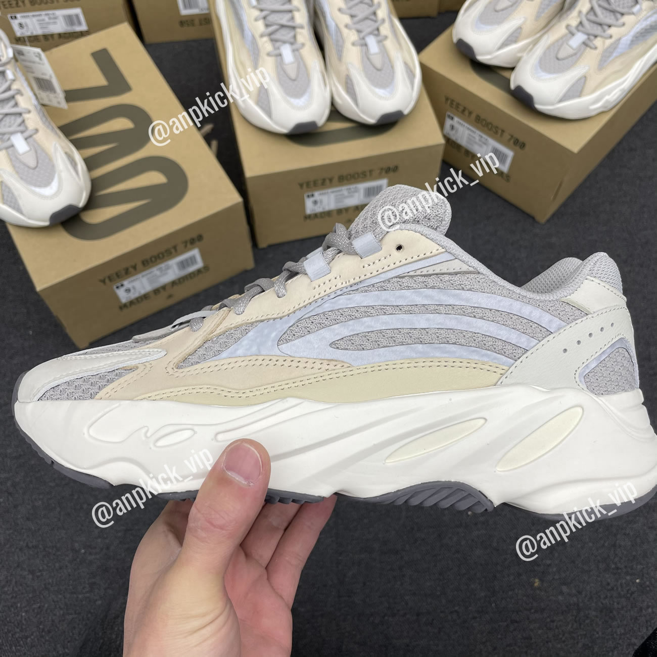 Adidas Yeezy Boost 700 V2 Cream Gy7924 (12) - www.kitistry.com Adidas Yeezy Boost 700 V2 Cream Gy7924 (12) - www.kitistry.com