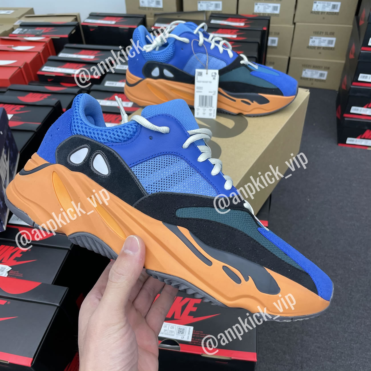 Adidas Yeezy Boost 700 Bright Blue Orange Anpkick Gz0541 (2) - www.kitistry.com Adidas Yeezy Boost 700 Bright Blue Orange Anpkick Gz0541 (2) - www.kitistry.com