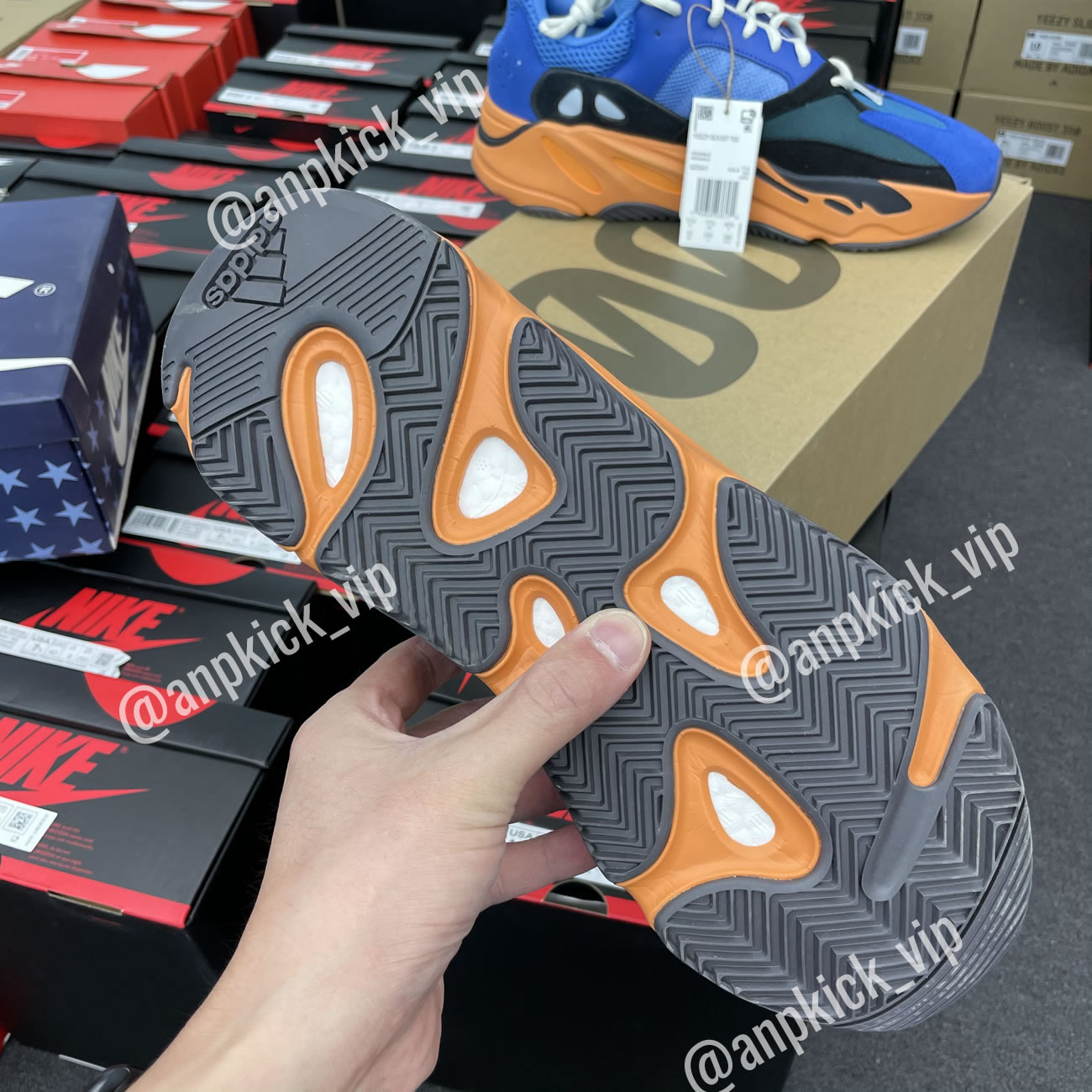 Adidas Yeezy Boost 700 Bright Blue Orange Anpkick Gz0541 (4) - www.kitistry.com Adidas Yeezy Boost 700 Bright Blue Orange Anpkick Gz0541 (4) - www.kitistry.com