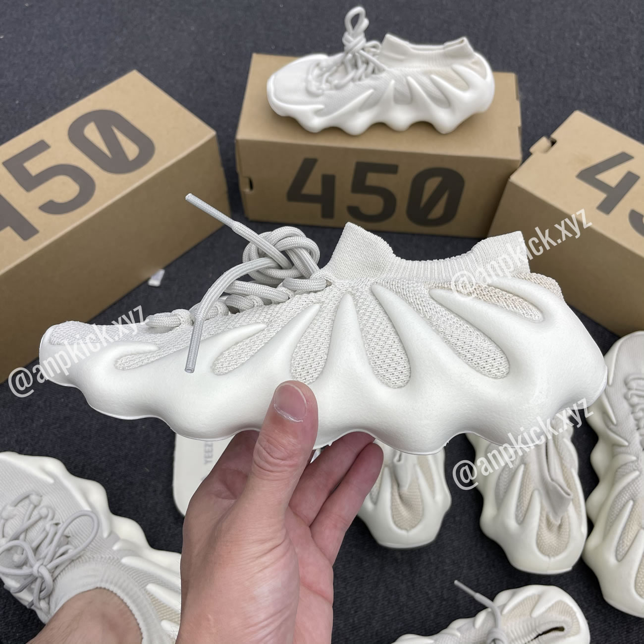 Adidas Yeezy 450 Cloud White Anpkick H68038 (1) - www.kitistry.com Adidas Yeezy 450 Cloud White Anpkick H68038 (1) - www.kitistry.com